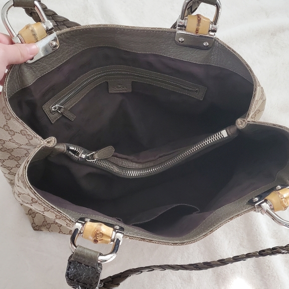 Gucci Canvas Bamboo Medium Tote - Picture 2 of 5